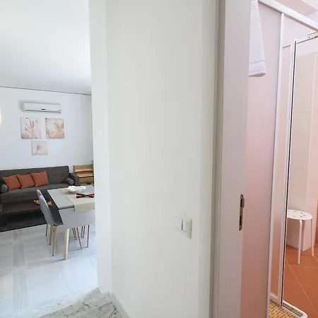 B&B Villa Genny A Pochi Passi Dal Mare Дом отдыха Сан-Катальдо